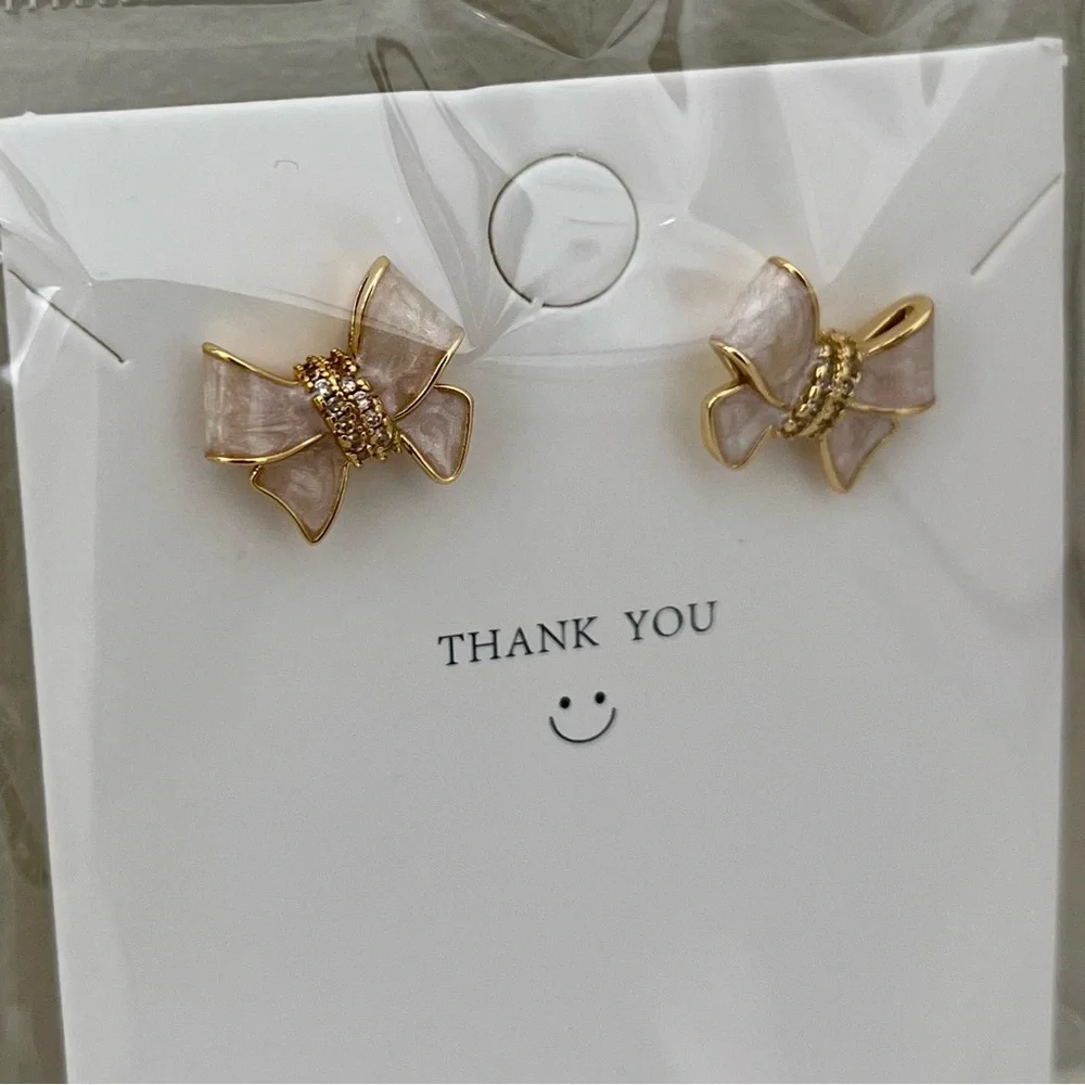 Bow earrings, Gold and powder Pink Bow Earrings
